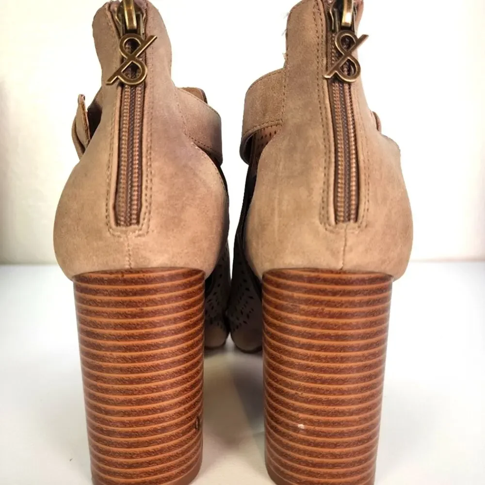 Parker & Sky Suede Heels Size 9